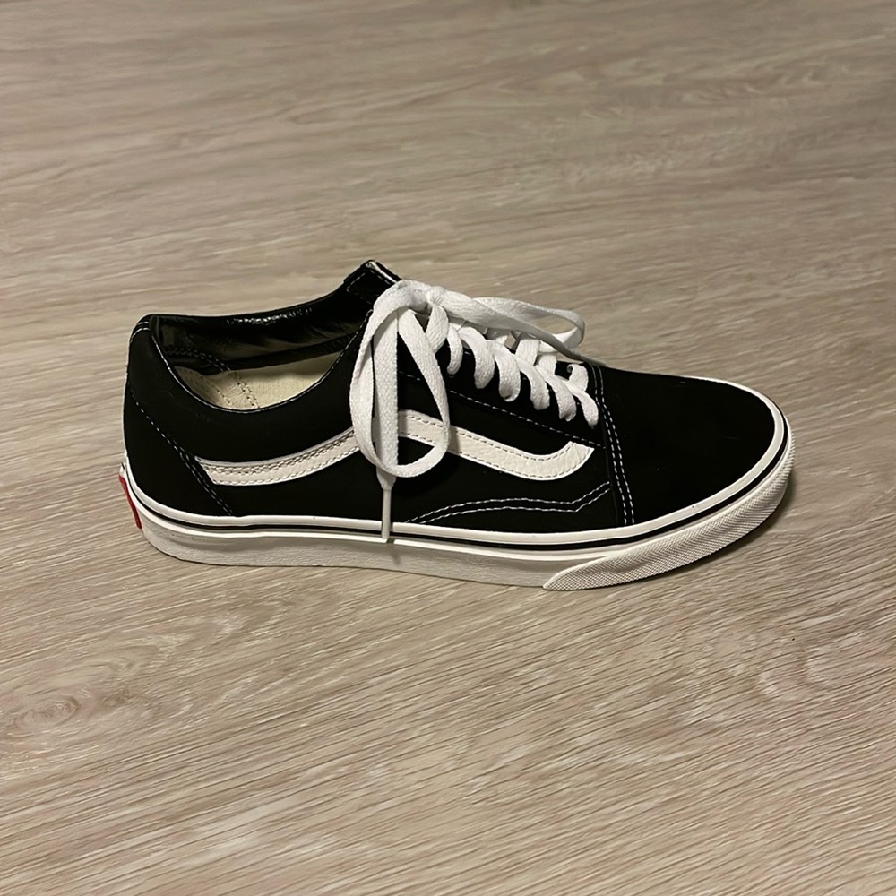 Old Skool Van Shoes, Size 8 women’s